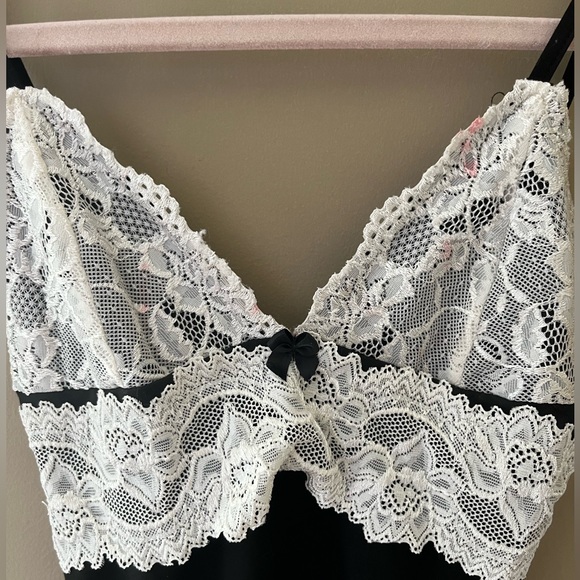 Cute lace Slip Dress🤍 - Picture 3 of 3